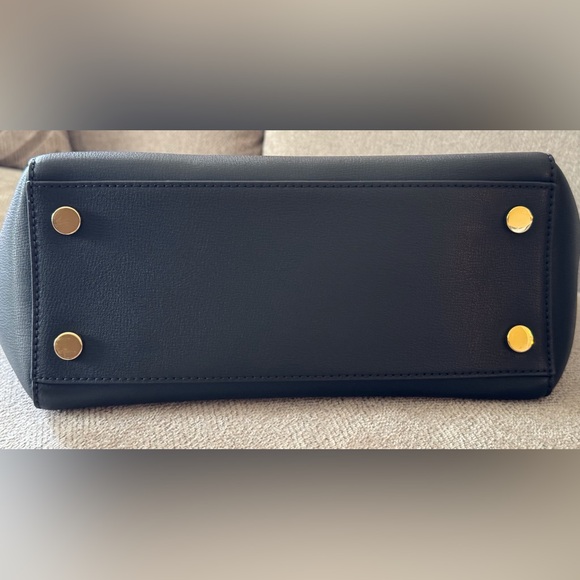 Stunning Black Michael Kors Rivington Gold Studded Medium Tote - Picture 8 of 11